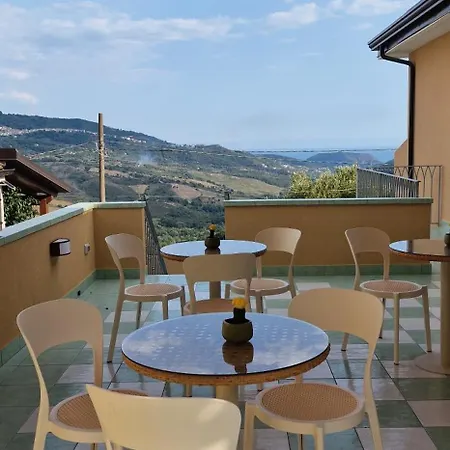 ベッド・アンド・ブレックファスト Marte チェントラ