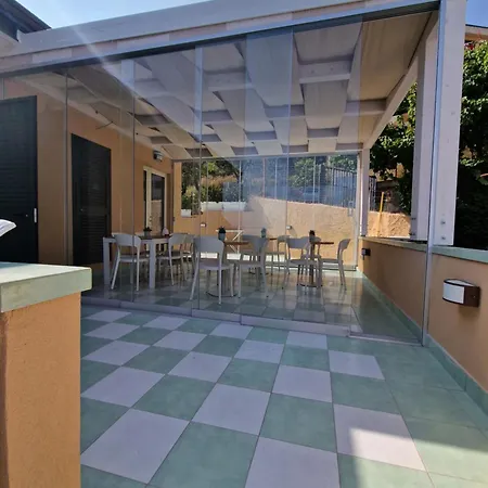 Marte ベッド・アンド・ブレックファスト